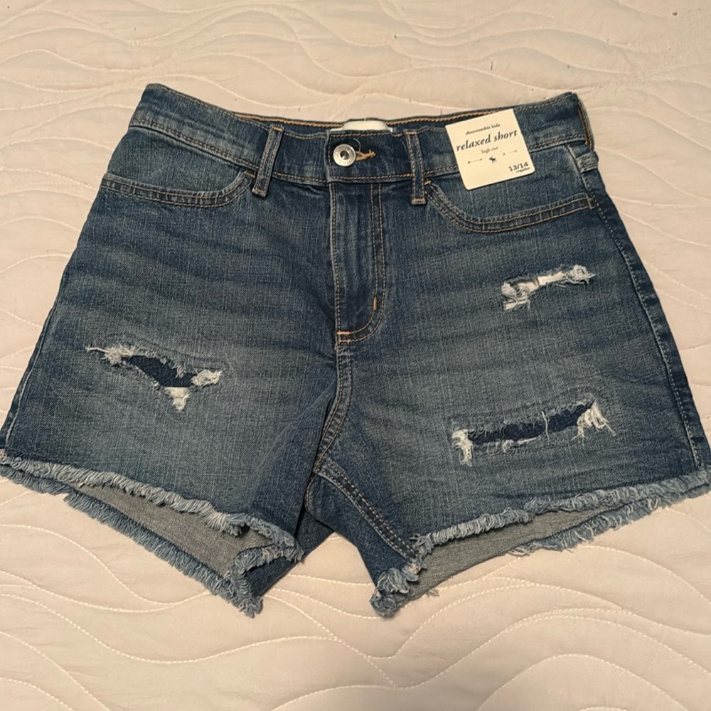 NWT Girls Abercrombie Jean Shorts Size 13/14